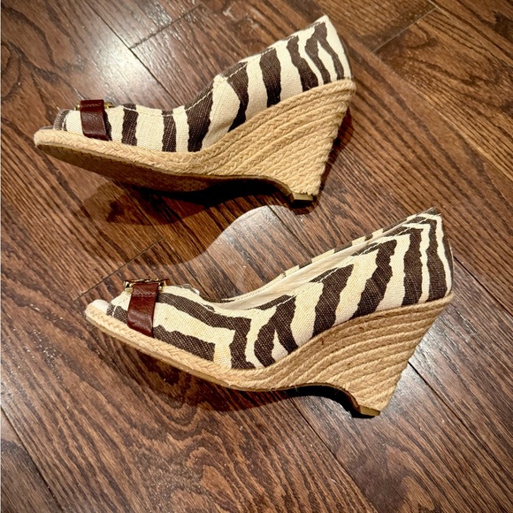Michael Kors Zebra Print Espadrille Wedge Heels | Canvas & Jute | Size 7 1/2 - Picture 9 of 12
